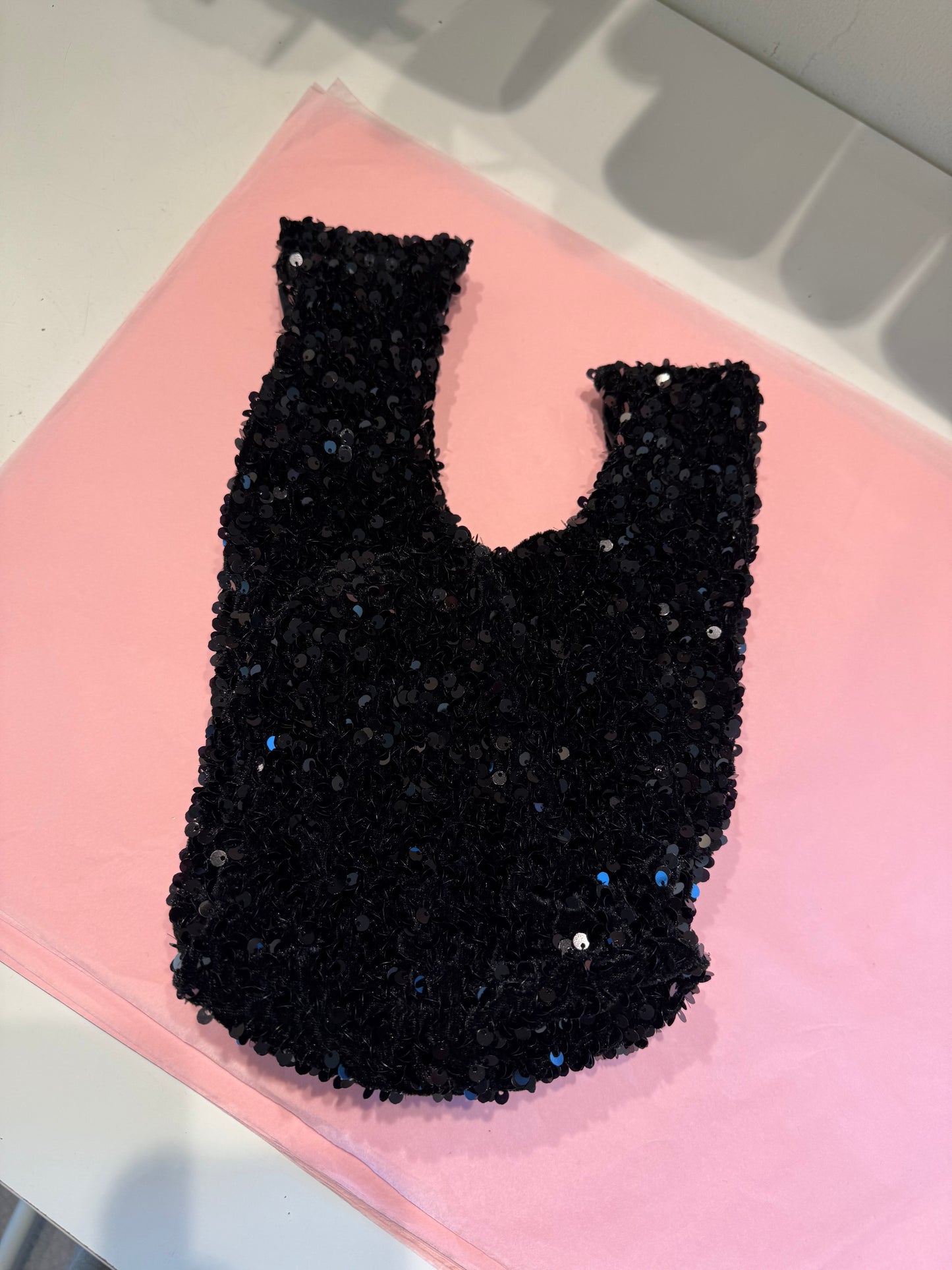Sequin knot bag SAMPLE 2