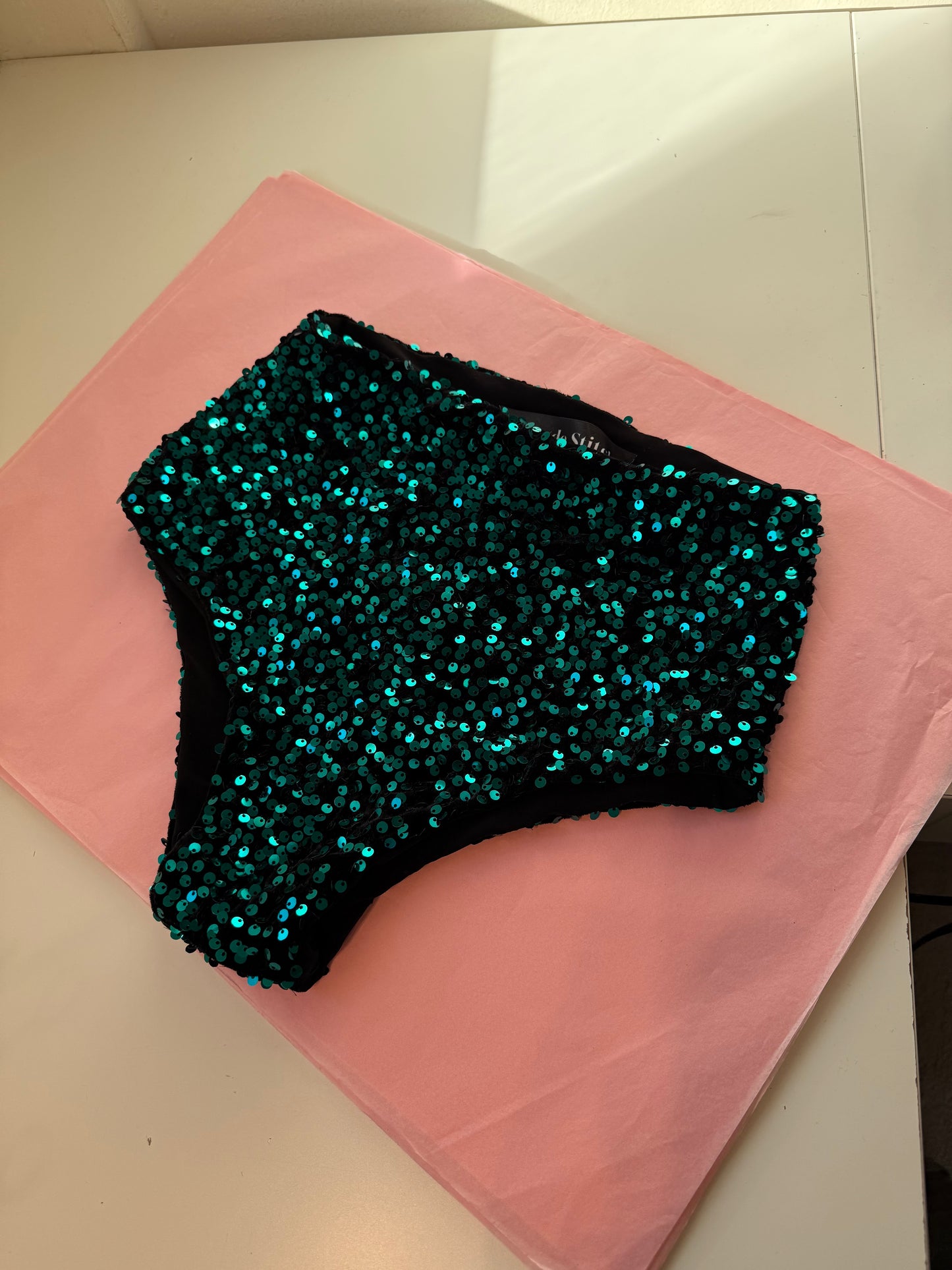 Sequin mini short emerald green size small SAMPLE