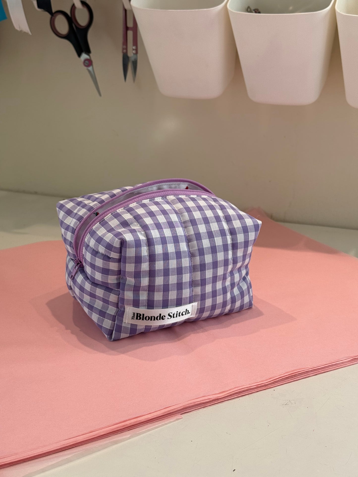 Quilted makeup bag - Purple gingham (small)