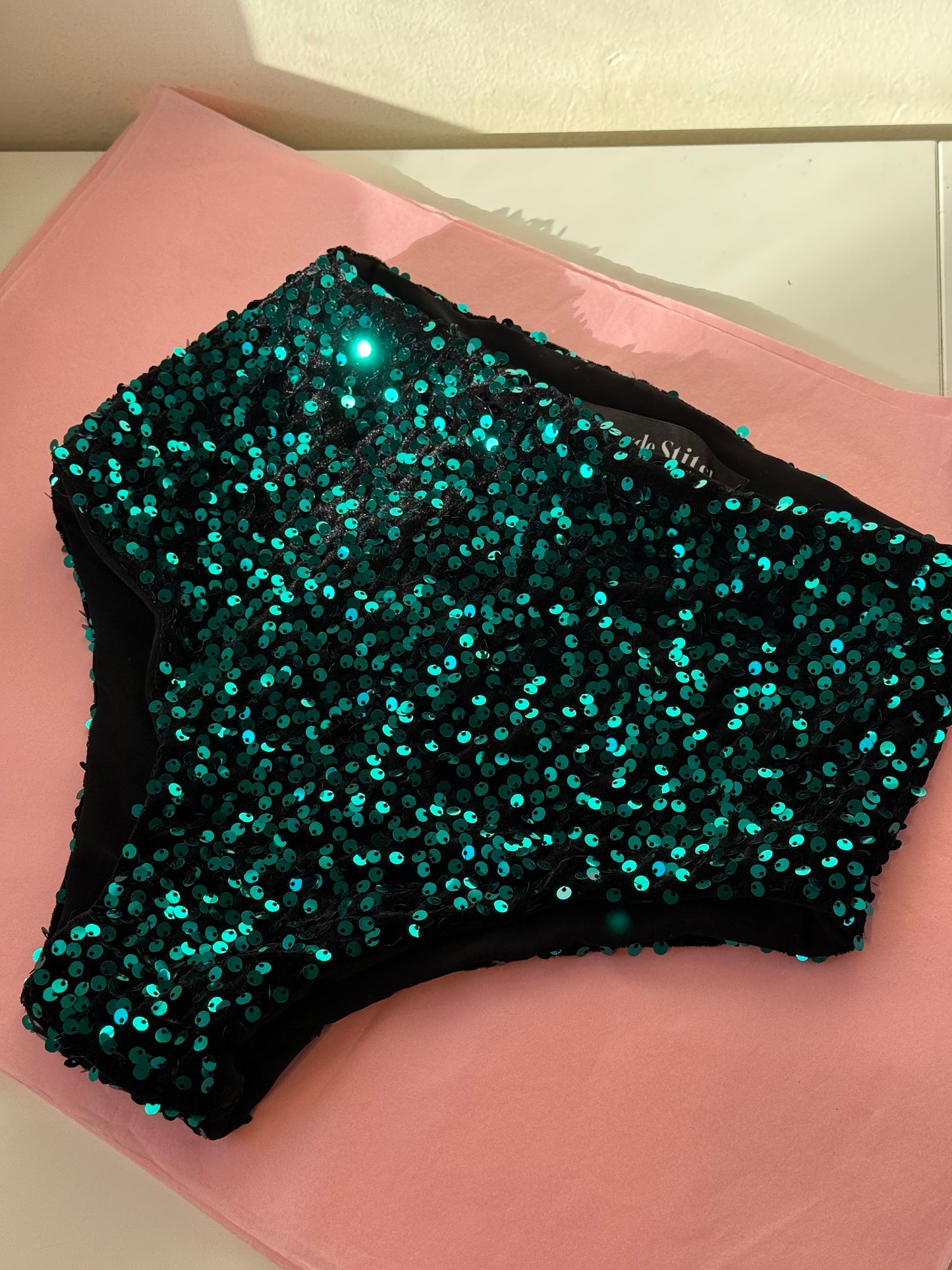 Sequin mini short emerald green size small SAMPLE