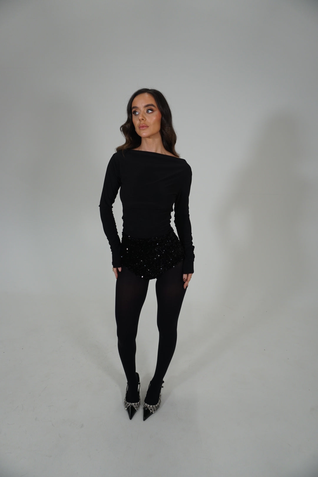 Seamless jersey long sleeved top boat neckline black