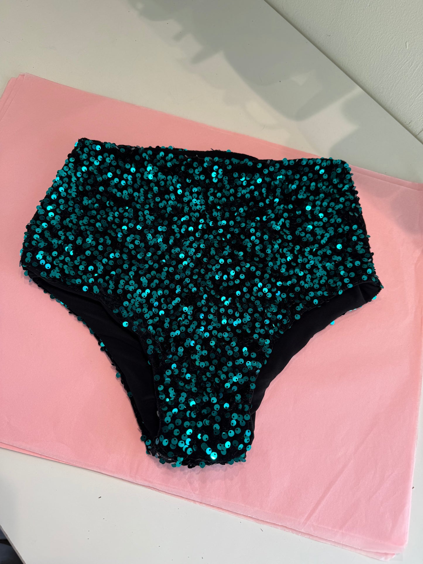 Sequin mini short emerald green size small SAMPLE