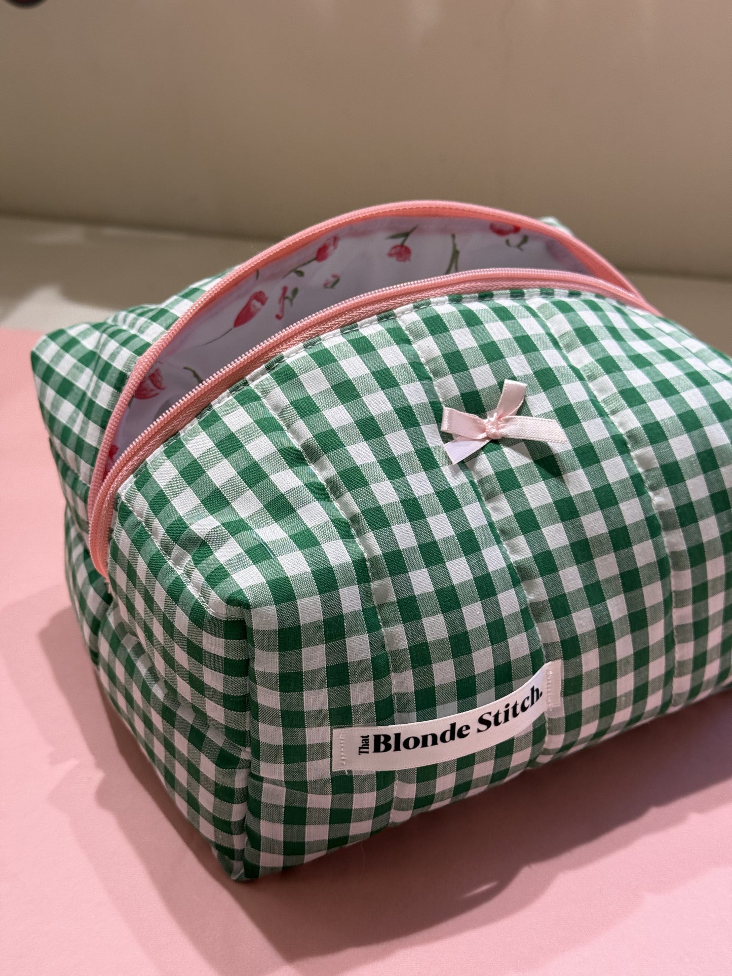 Quilted makeup bag - Green gingham