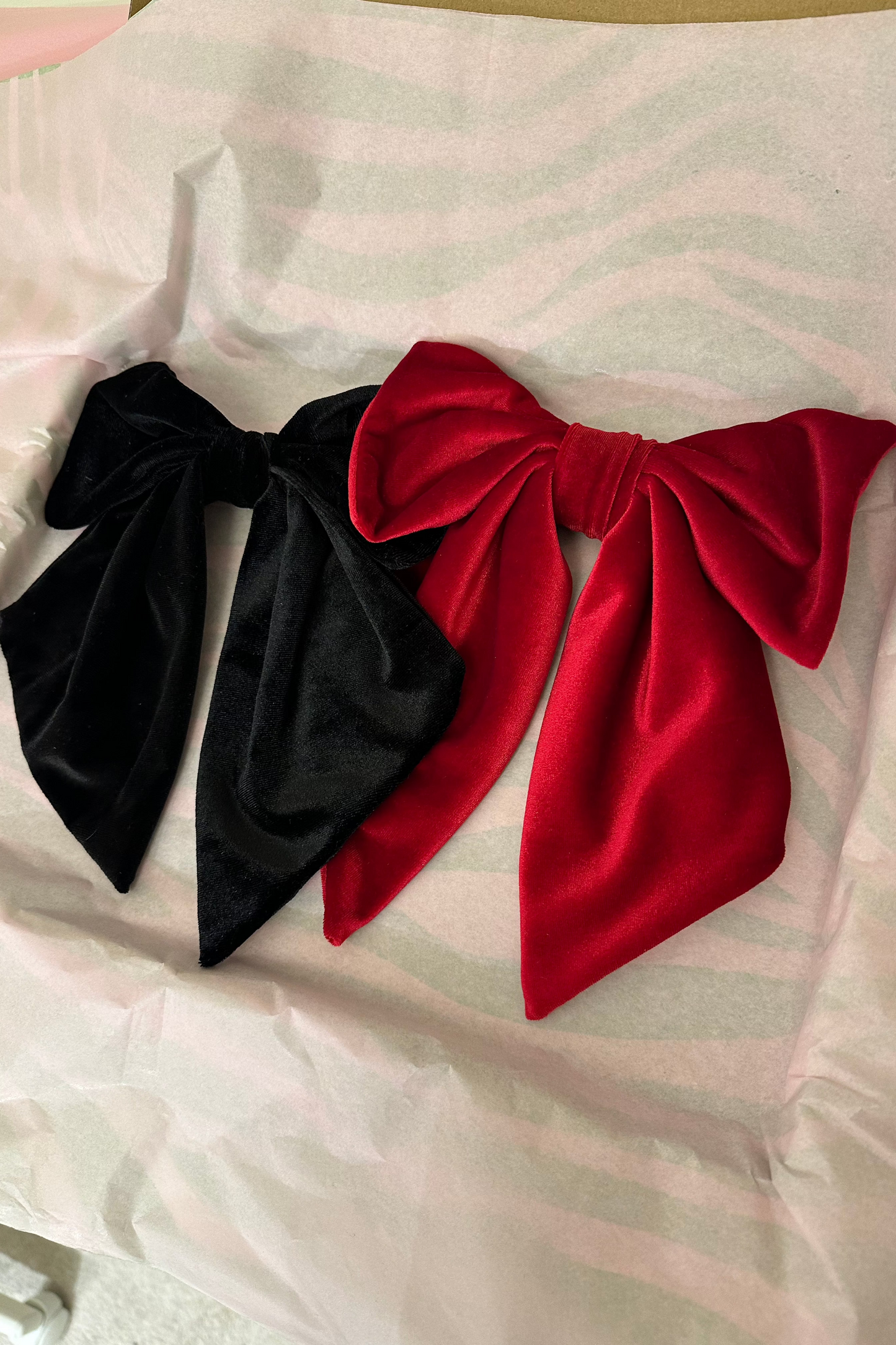 Velvet hair bow (Buy 2 for £30)