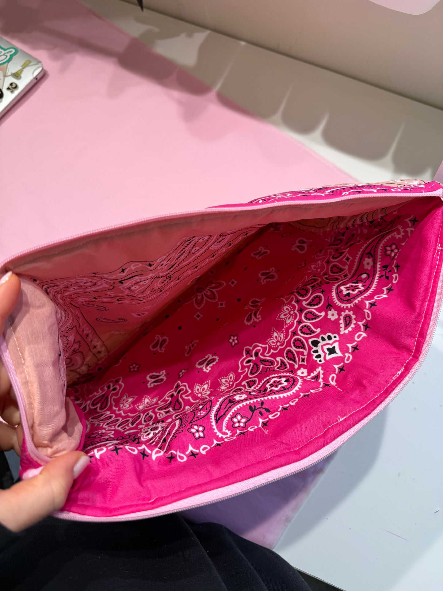 Paisley patchwork laptop case - pink